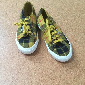 Yellow Plaid / Tartan Supergas NEVER WORN! Size 6